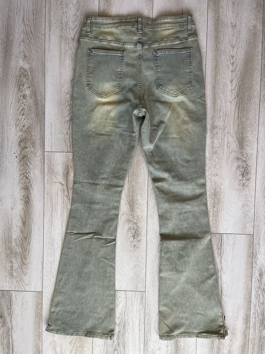 Blugi bărbătești stil streetwear – model slim fit cu detalii edgy