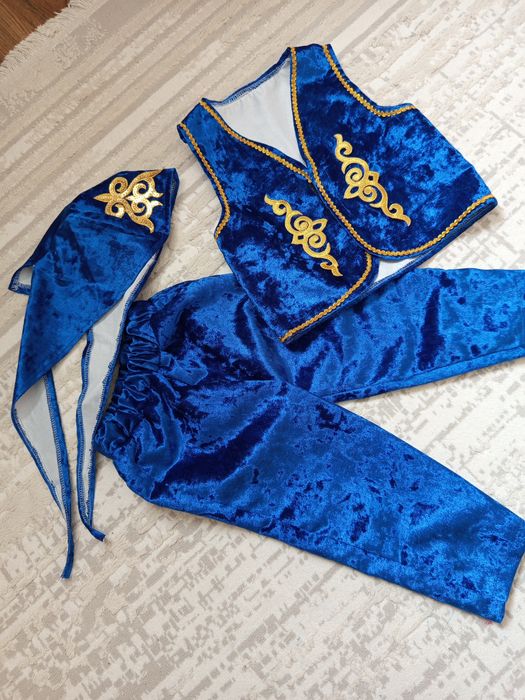 Отдам детскую тройку