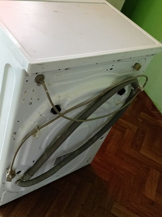 Vând mașina de spălat rufe