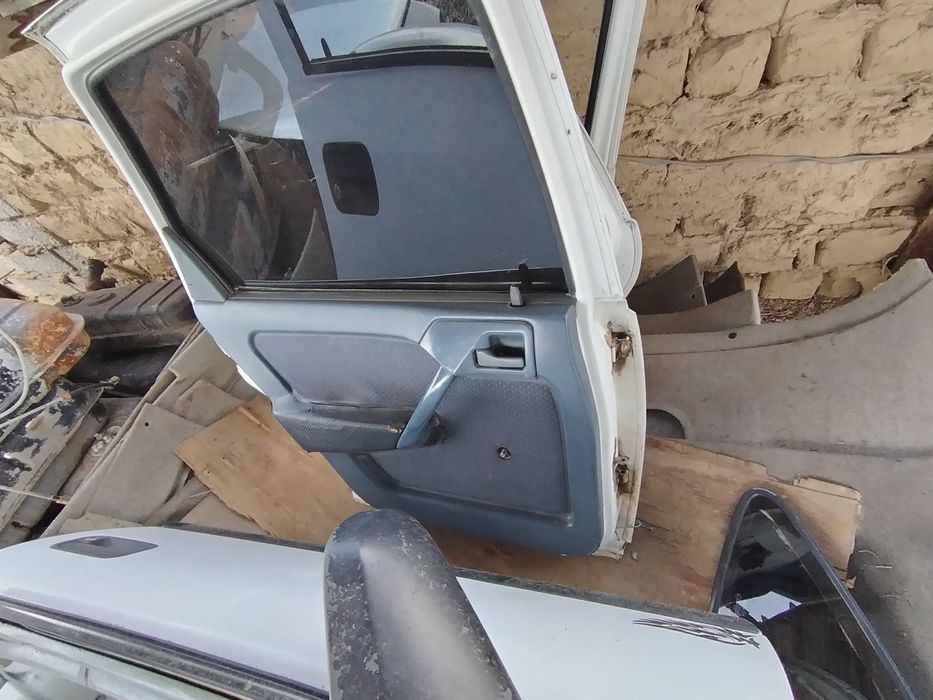 Опел запчаст 1.8