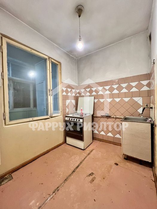 2/2/5 ташсельмаш  Шохона Без ремонта