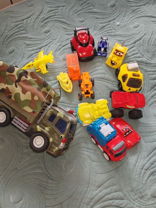 Игрушки для мальчика