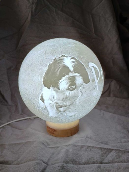 3D Нощна Лампа „Луна“ със Ваша Снимка – Персонализиран Подарък