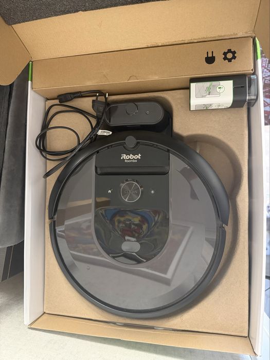 Прахосмукачка робот iRobot Roomba i7