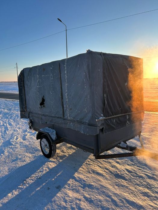 Продам прицеп коневозка