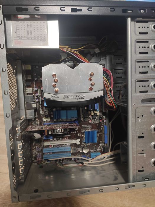 Настолен компютър Phenom II X4 965 3.4GHz - четириядрен