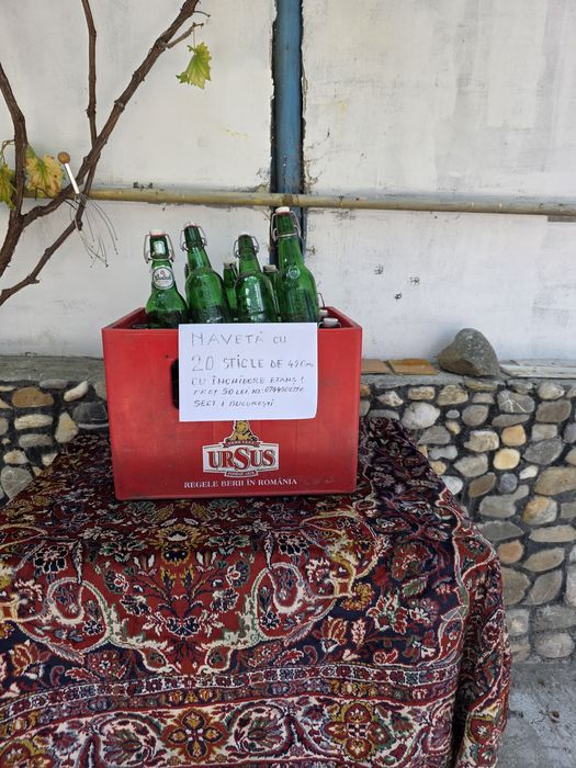 Navetă cu 20 de sticle