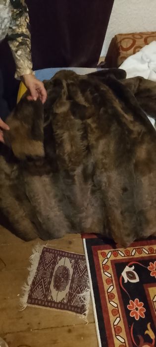 Vând blana naturala nurca amestec căprioară