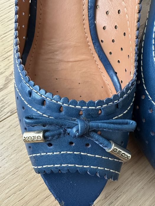 Високи обувки Geox