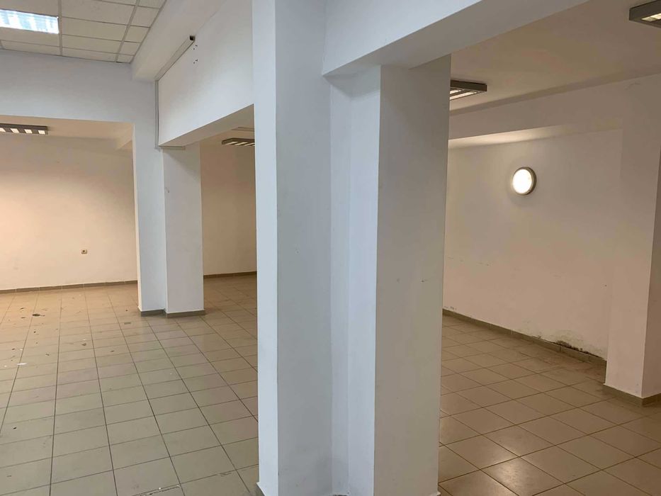 Дава се под наем Магазин в Велико Търново, Център - 109 кв.м за 150000 € - Снимка #2