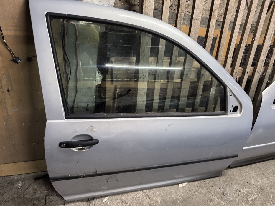 Голф 4 1.6ср 101 кс