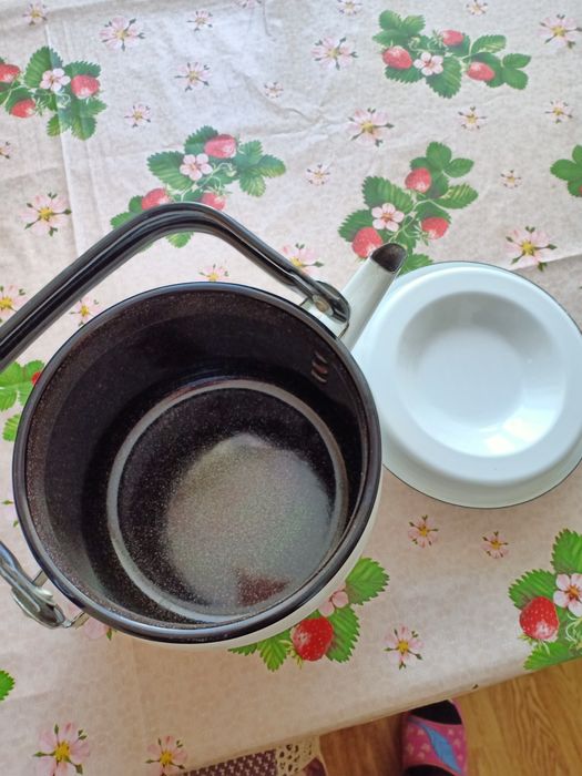 Чайник эмалированный б/у