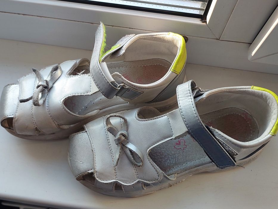 Детская обувь отдам