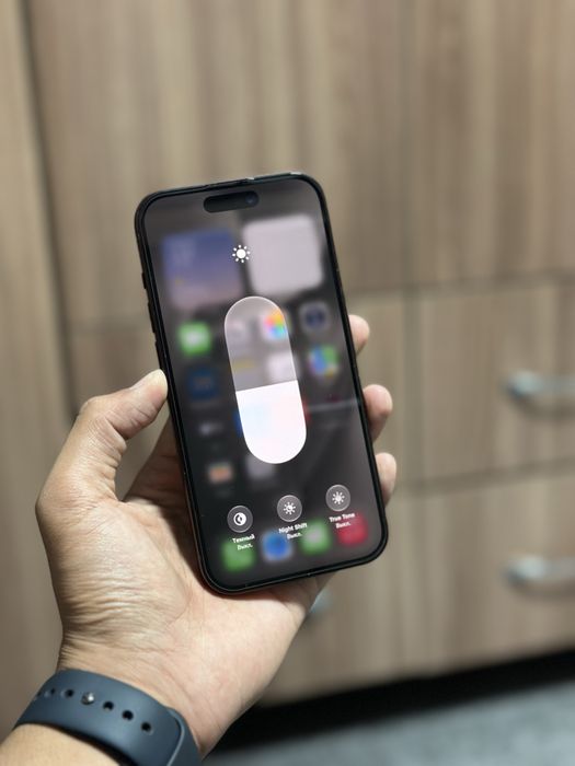 Телефон iPhone 14 Pro в корпусе 18 Pro