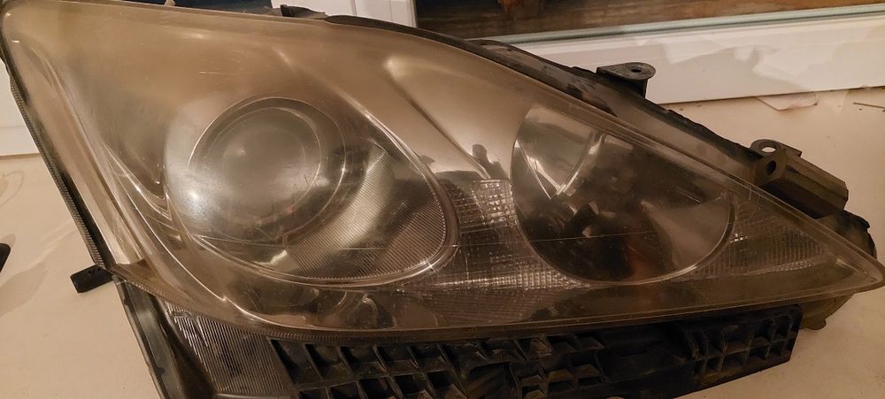 Фары lexus is 250