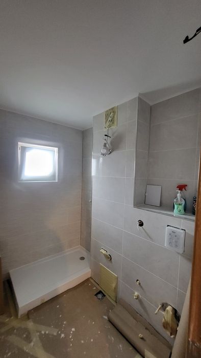Executăm finisaje interioare