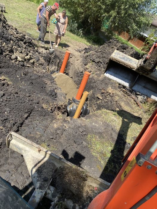 Miniexcavator dumper de inchiriat fose septice lucrari pavaje foreza