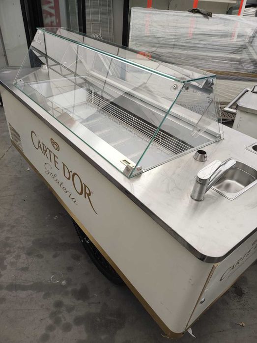 Vând tricicleta de înghețată ideala evenimente