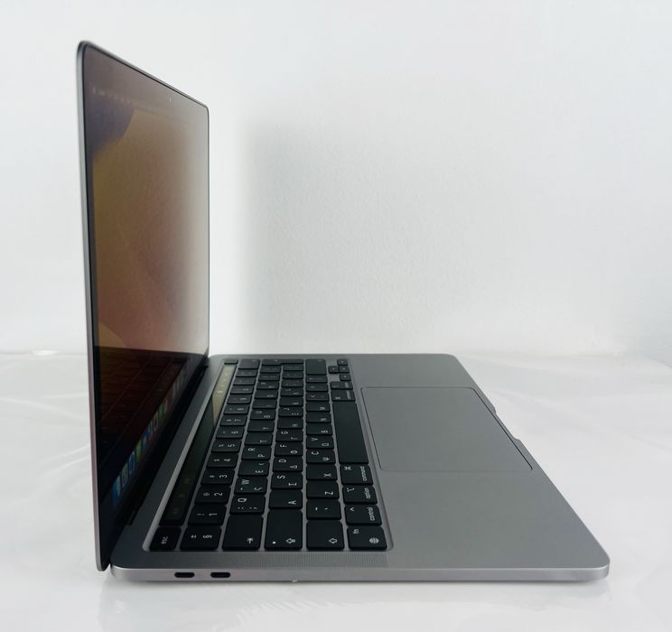 Apple MacBook Pro 13" M1 16RAM 256GB Touch Bar Перфектен! Гаранция!