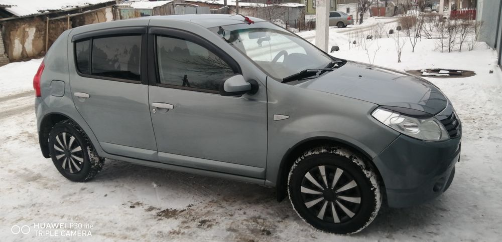 Продается машина Reno Sandero 2012г.