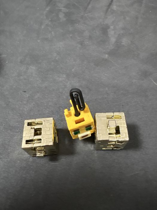 Золотой блок новый