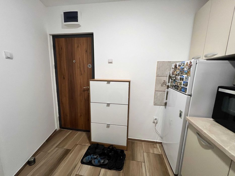 Vand Garsoniera zona Baneasa