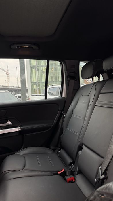 Mercedes benz EQB 300 4 matic 2023