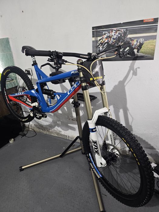GT FURY колело за спускане,downhill, Fox 40