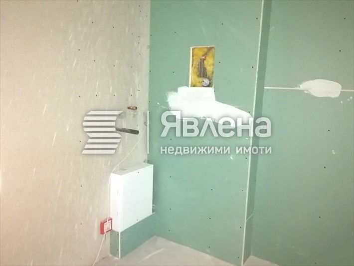 Продава се Двустаен апартамент в София, Манастирски ливади - 77 кв.м за 2512 €/кв.м - Снимка #2