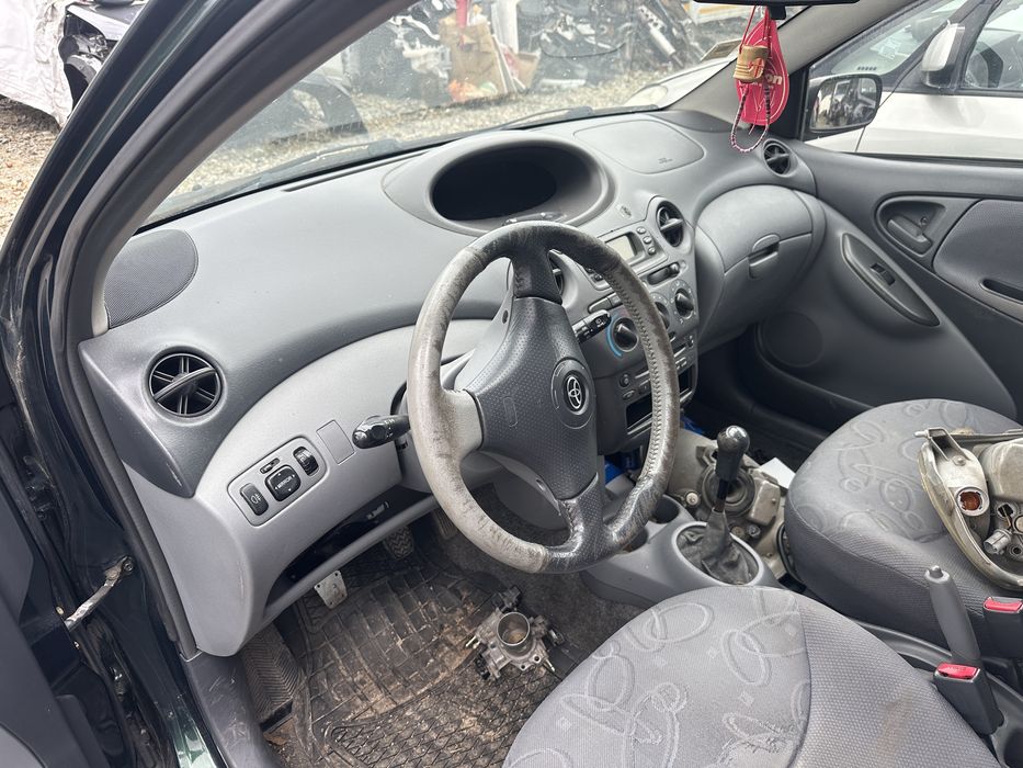 Тойота Ярис Toyota Yaris 1.3 бензин 87кс 2002г НА ЧАСТИ!