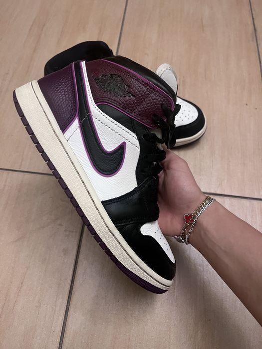 air jordan mid 1 bordeaux snakeskin