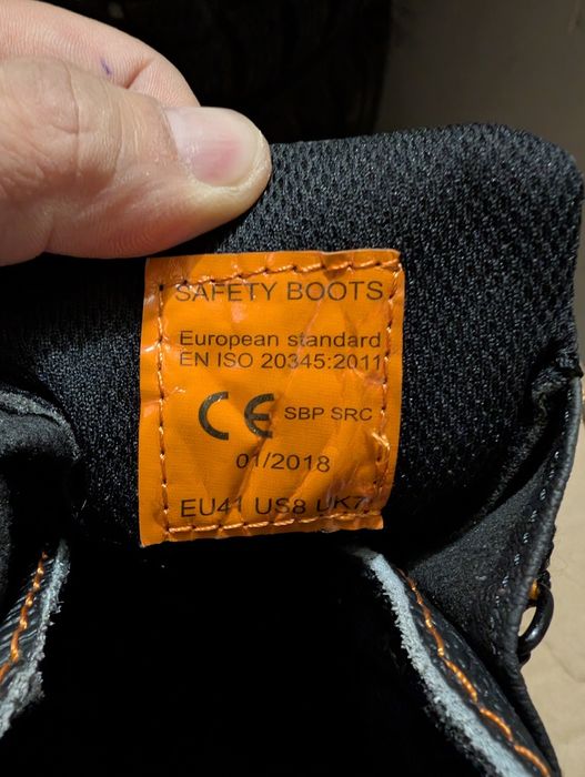 Ботинки размер 41