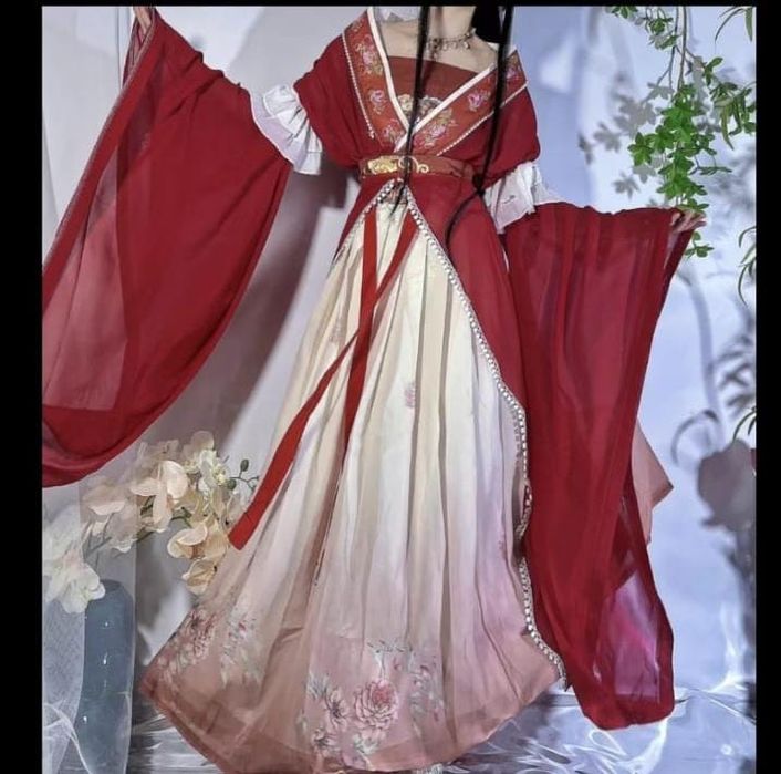 Платье на девочку.