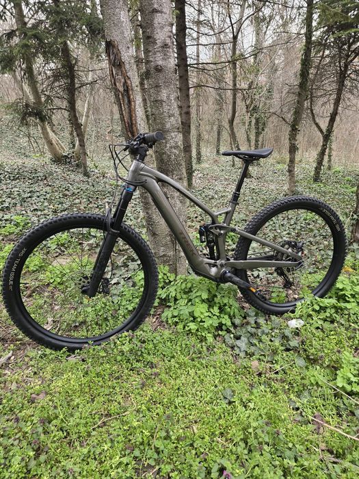 Trek fuel EX E aloy 2024 електрически  велосипед