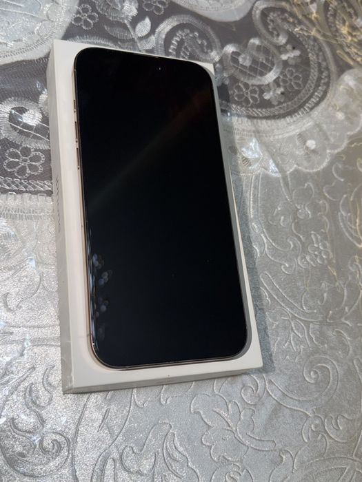 iPhone 16 Pro Max 1 TB idealniy sostoyaniya