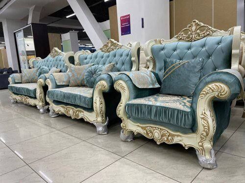 Ремонт мягкой мебели переташка  материал  выбор ткани много