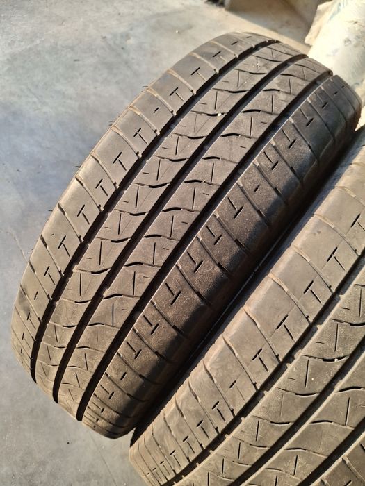 4  Anvelope de vară 215 60 r17C Bridgestone