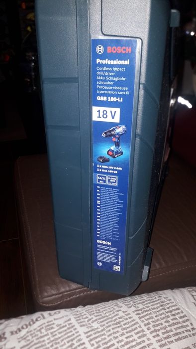 Ударен винтоверт BOSCH GSB 180-Li
