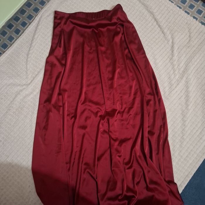 Fusta de satin lunga