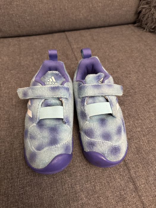 Детски маратонки.Adidas. В отлично състояние. Закупени от Германия.