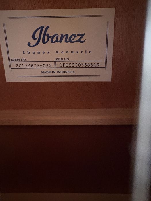 2 Chitari si amplificator