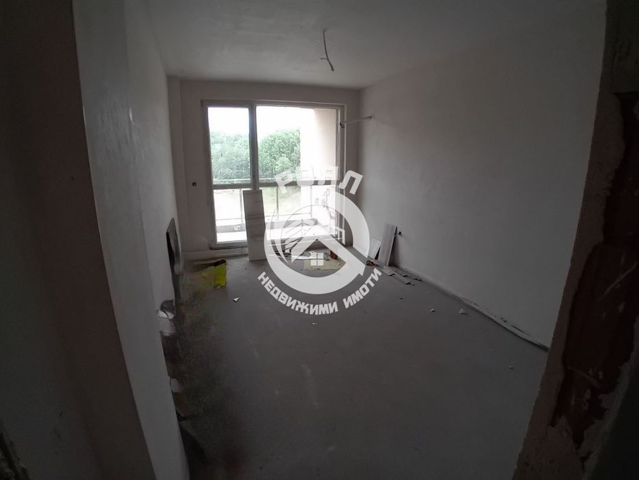 Продава се Тристаен апартамент в Пловдив, Южен - 97 кв.м за 1093 €/кв.м - Снимка #1