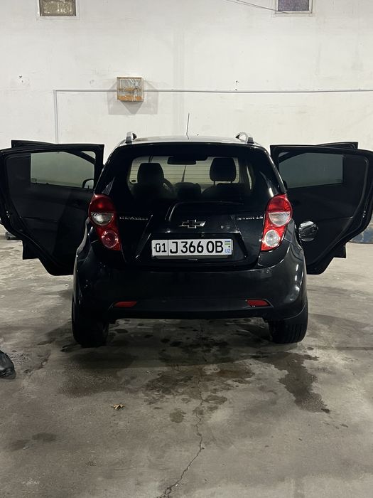 Spark qora srochna sotiladi!