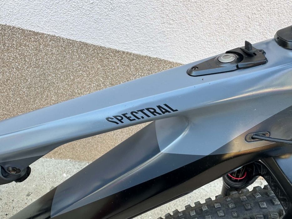Карбонов Електрически велосипед 29 /27.5цола CANYON SPECTRAL Cf колело