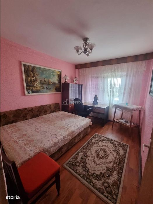 Apartament 3 cam,72 mp ,  doua bai  zona PECO