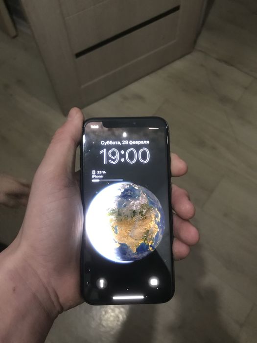 Айфон xs 64 гига 100 акб обмен есть
