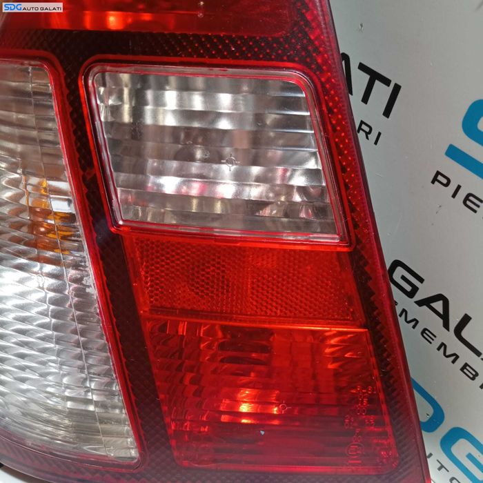 Stop Tripla Lampa Stanga Semnalizare Alba Renault Clio 2 Symbol Thalia 1998 - 2012 Cod 8200403981 [2652]
