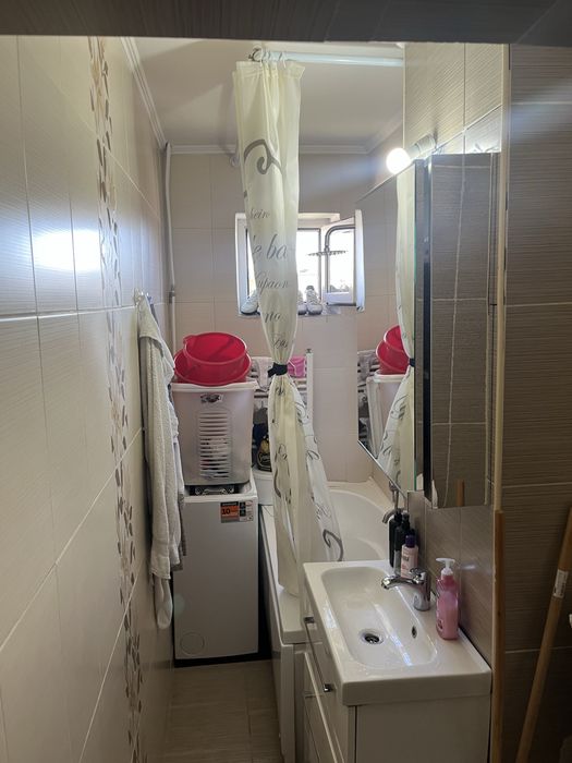 Vând apartament Y3