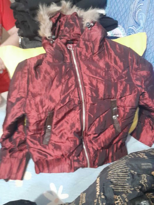 прода куртки подросковые на девочек