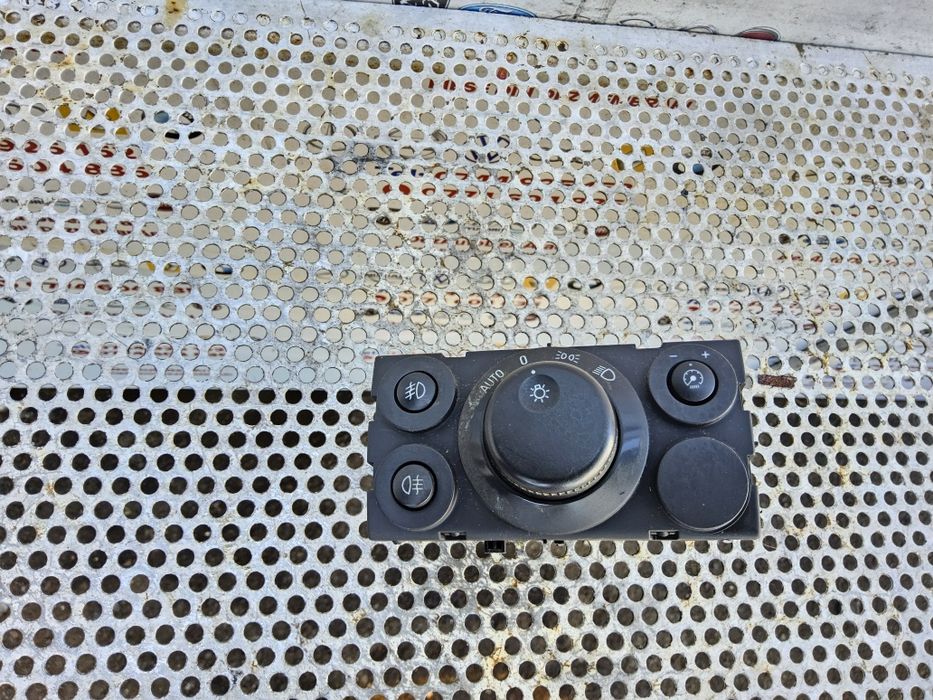 Bloc lumini Opel Astra H Zafira B cod 13100140